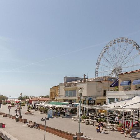 Apartamento Sul Mare Lido di Camaiore Exterior foto