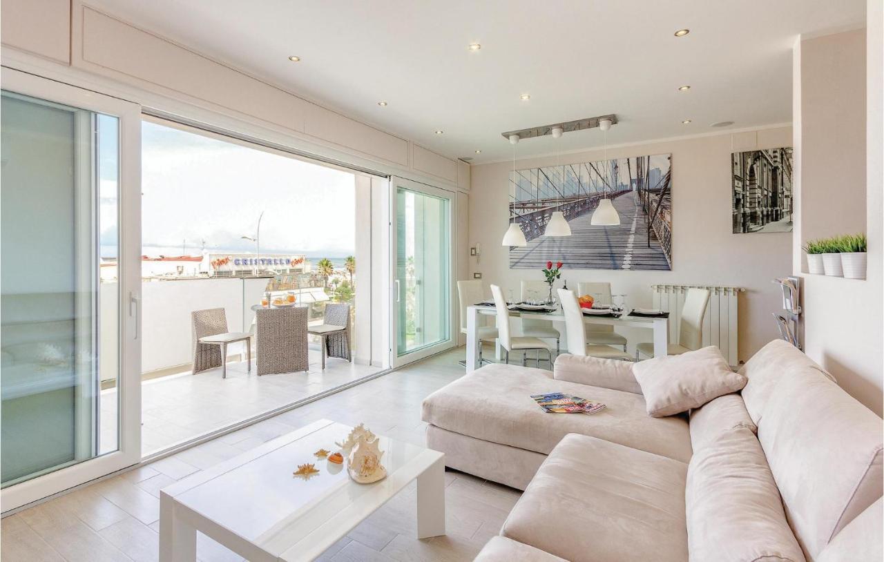 Apartamento Sul Mare Lido di Camaiore Exterior foto
