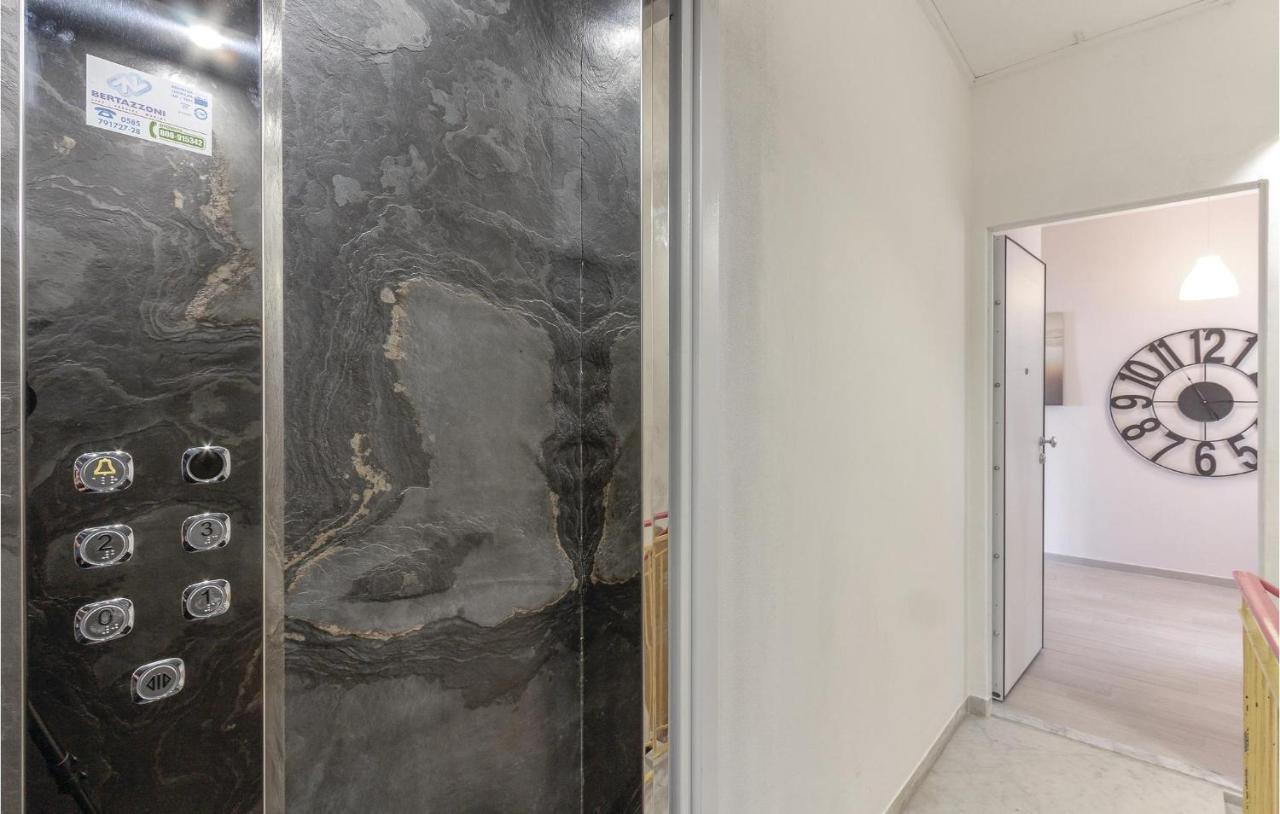 Apartamento Sul Mare Lido di Camaiore Exterior foto